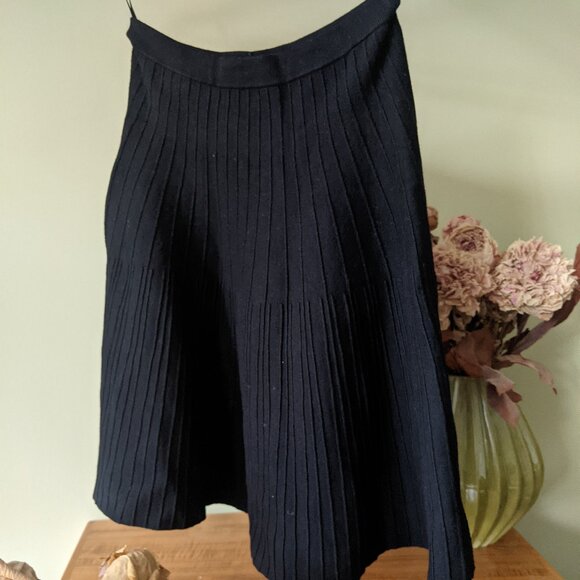 BCBGMaxAzria Black Skirt - Picture 1 of 3